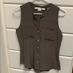 Mole skin color silk top